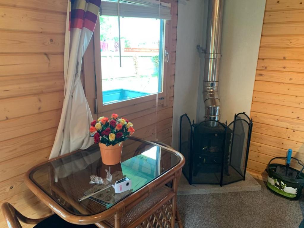 因弗内斯Cosy Countryside Cabin别墅 外观 照片